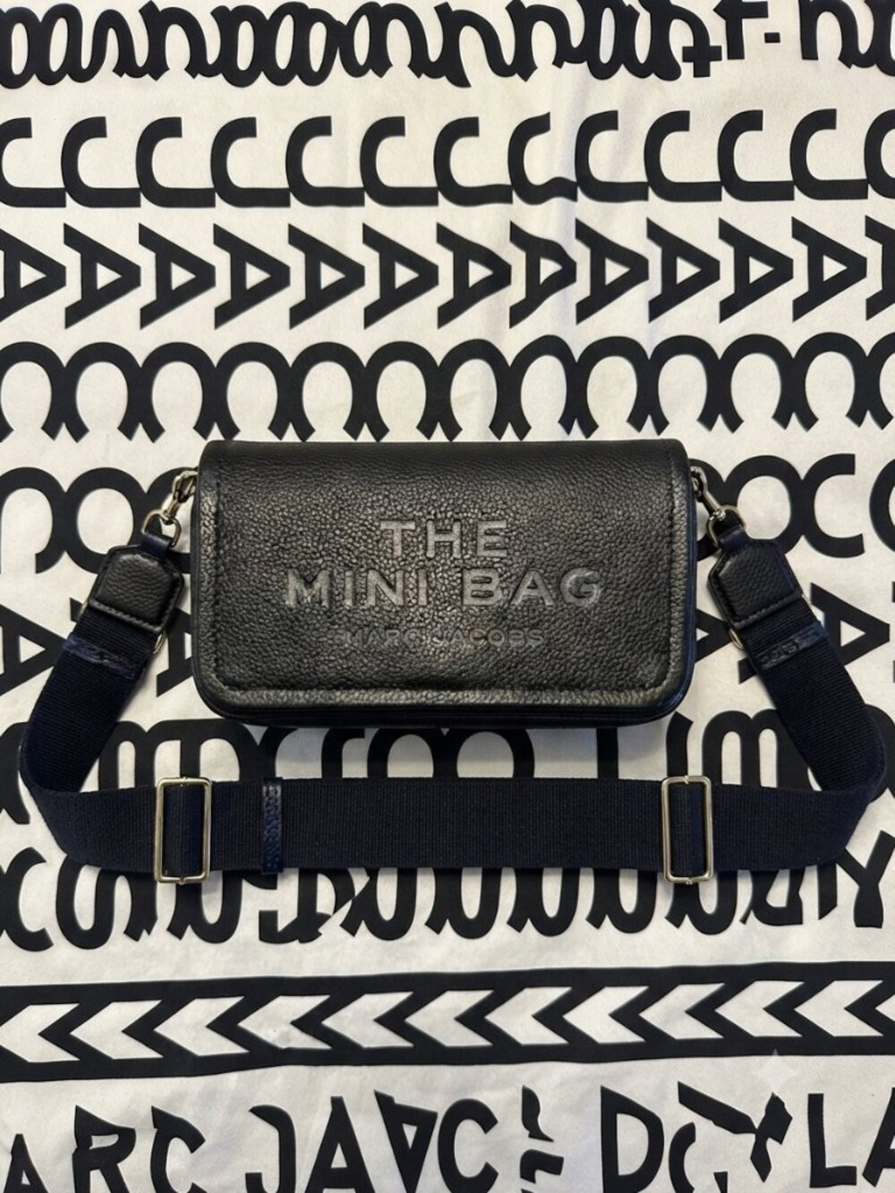 Marc Jacobs The Mini Bag Black Leather Crossbody Shldr Bag - Picture 2 of 13